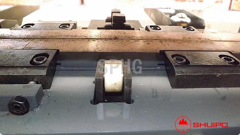 平板自動(dòng)焊接機(jī)頂出裝置 平板自動(dòng)焊接機(jī)頂出裝置